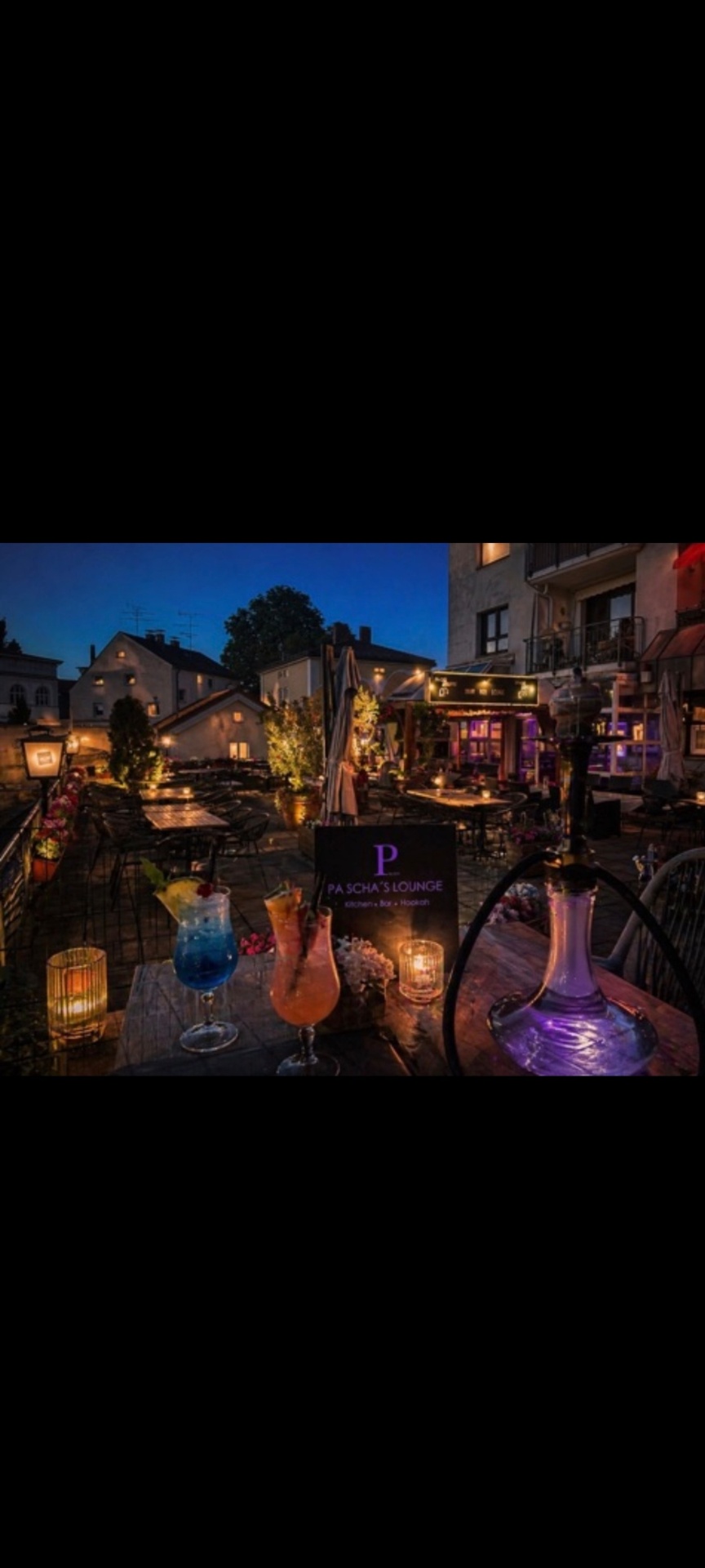 Pa Scha's Lounge Terrasse am Abend