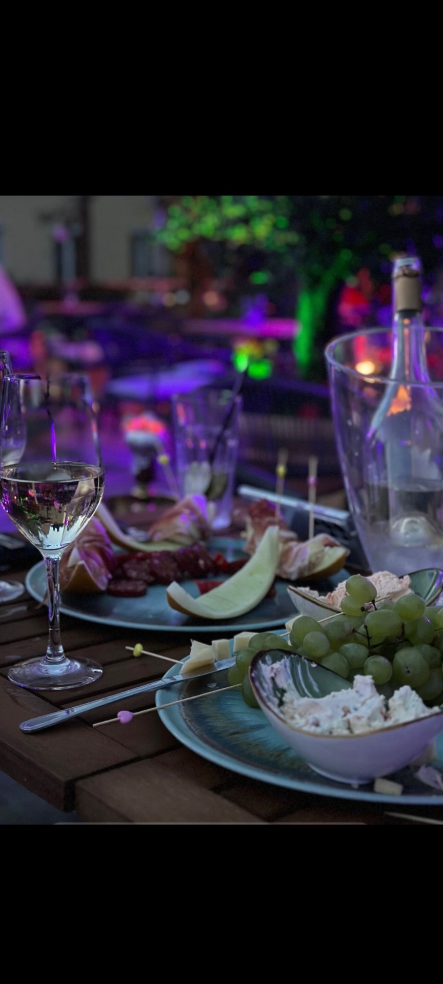 Abendessen im Außenbereich